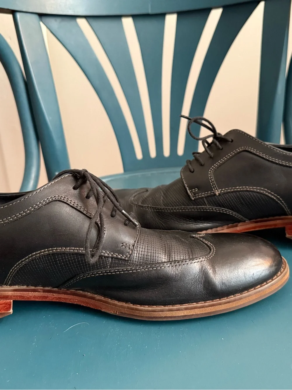Men's Black Leather Dress Oxfords - Classic Lace-Up-Sz. 9- Mint condition